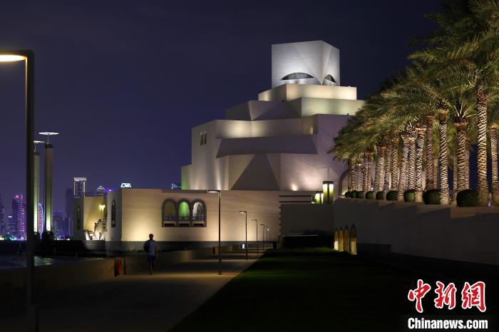 世界杯终章：泪洒赛场的告别与永恒记忆