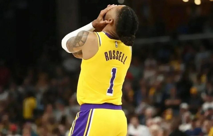 湖人核心克内克特或遭弃用 三分效率低迷成关键