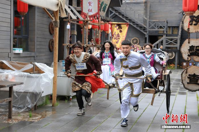 神州北极漠河极昼马拉松开跑：吸引三千选手追