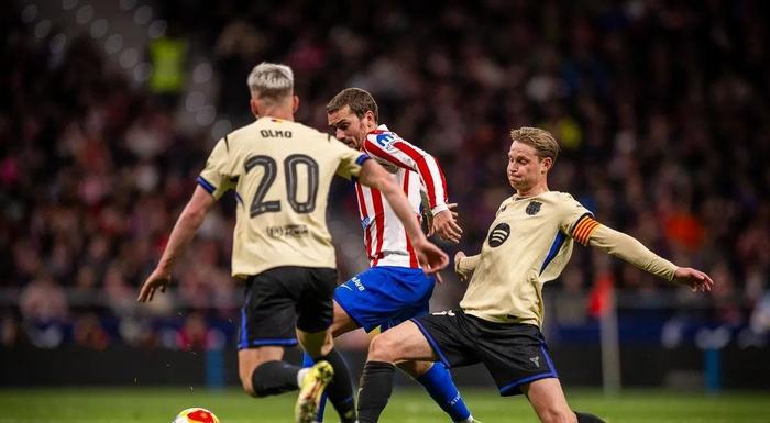 亚马尔与格列兹曼的诺坎普对决：18岁与35岁的时