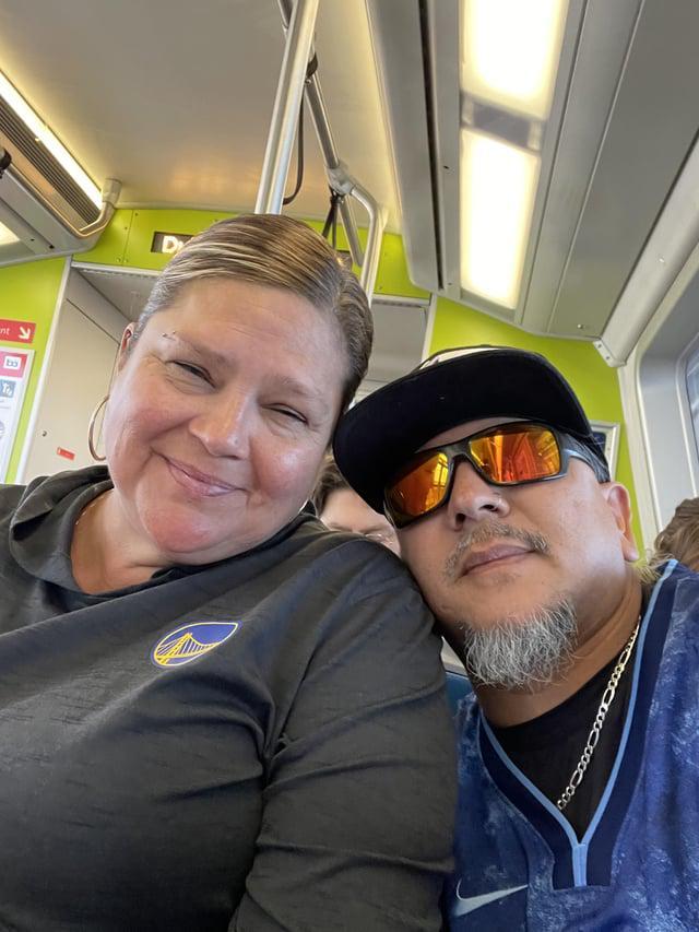 球迷专程赴孟菲斯观赛却遇库里轮休引热议