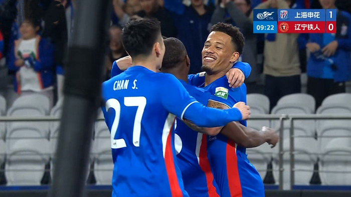 申花双外援建功掀翻辽宁铁人 战术失误暴露短板