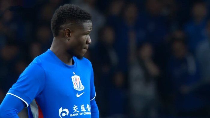 申花双外援建功掀翻辽宁铁人 战术失误暴露短板